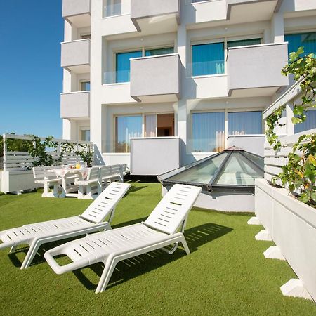 Hotel Residence Imperial ミザーノ・アドリアーティコ エクステリア 写真
