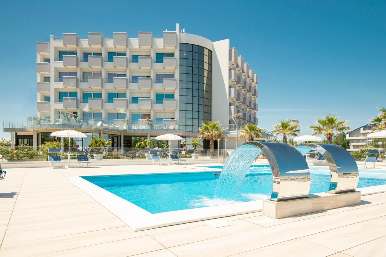 Hotel Residence Imperial ミザーノ・アドリアーティコ エクステリア 写真