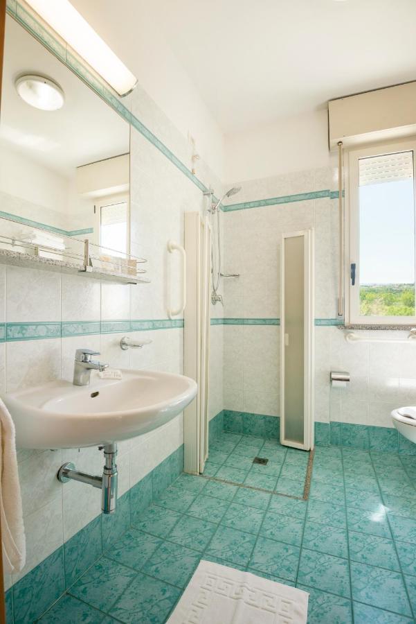 Hotel Residence Imperial ミザーノ・アドリアーティコ エクステリア 写真
