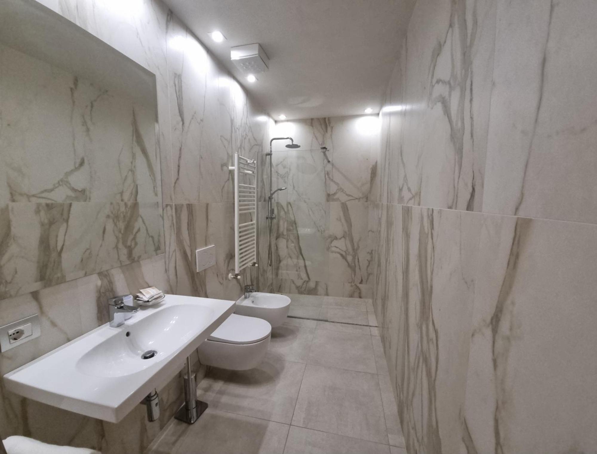 Hotel Residence Imperial ミザーノ・アドリアーティコ エクステリア 写真